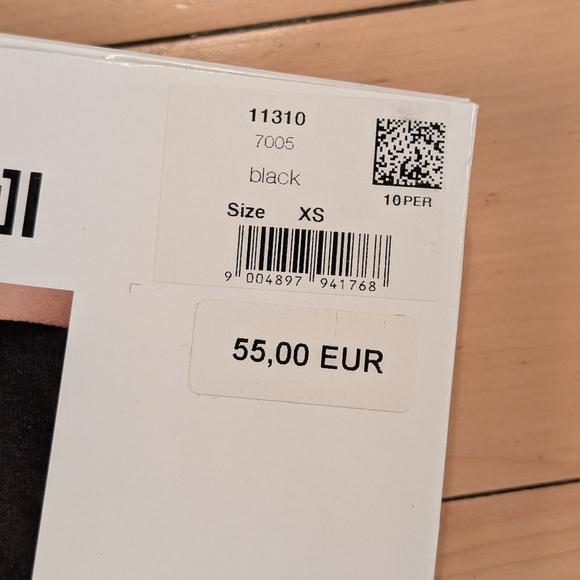 Wolford Luxury Black Merino Tights Size XS -- 200 Den, Made from Virgin Wool - Picture 5 of 6